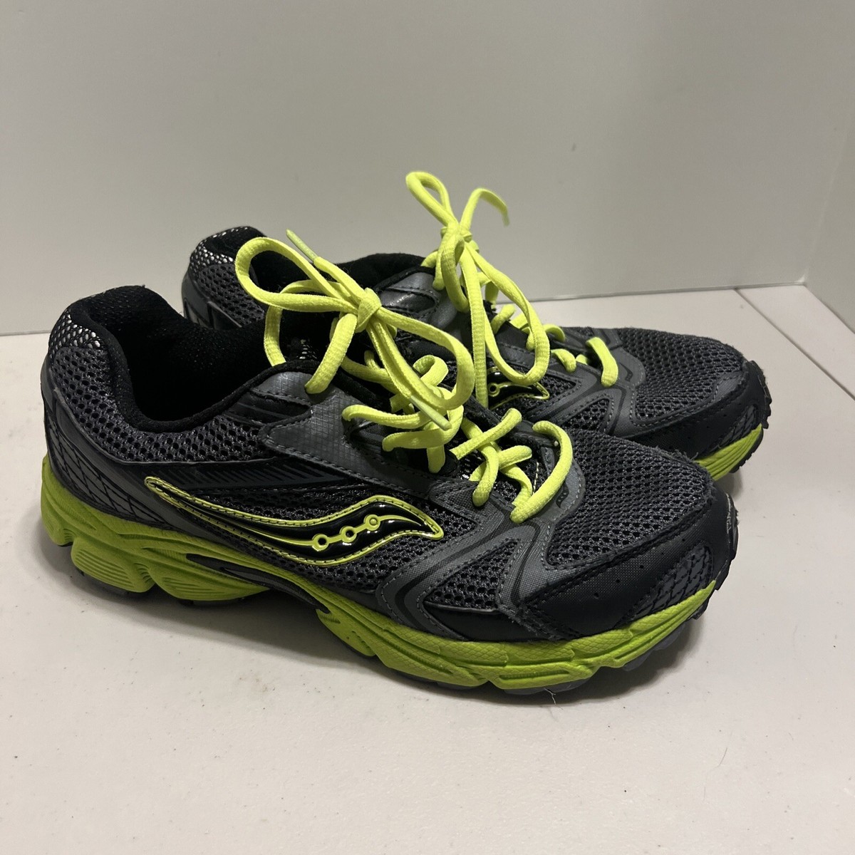 saucony cohesion 5 Neon Green Boys Size 6.5 M | eBay display picture 3