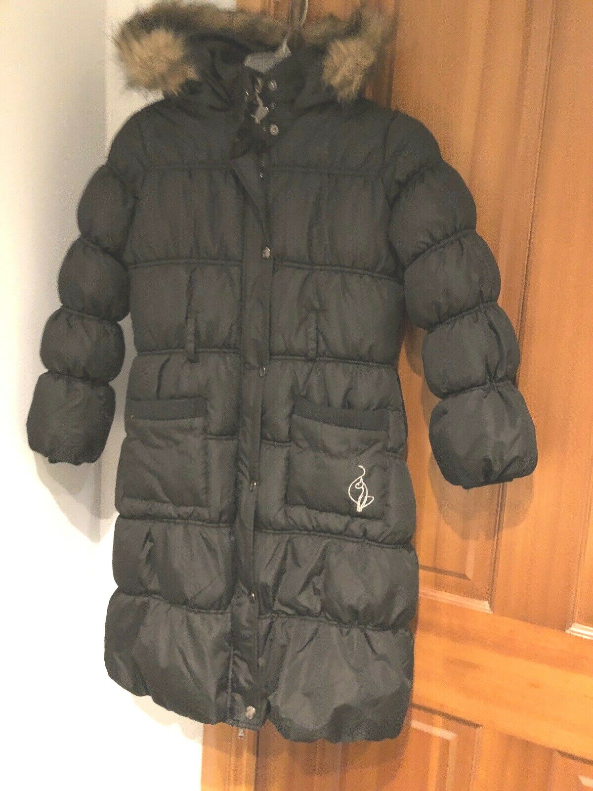 Picture 2 of 10