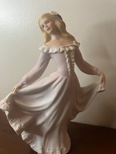 1999 Home Interior Masterpiece Porcelain #88016-99 Heather 8  Figurine 