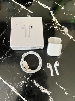 Apple AirPods 2nd Generation White Wireless Bluetooth Earbuds with Charging Case
