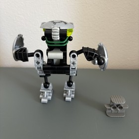 LEGO BIONICLE BOHROK KAL - NUHVOK KAL - 8573 - COMPLETE WITH MANUAL AND BOX