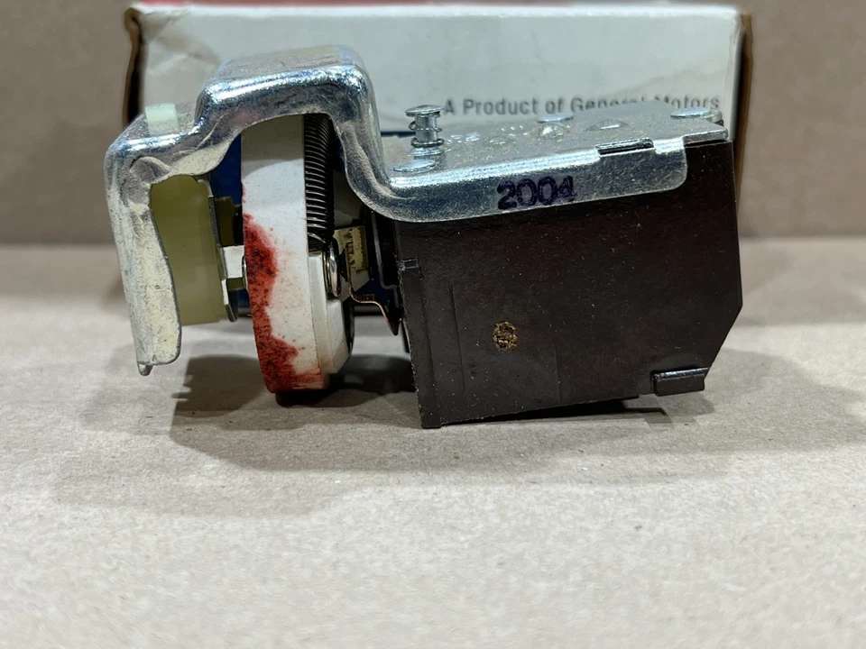 Genuine GM Delco 1972670 #C1507 Headlight Switch Jeep XJ Wrangler New old Stock - image 2 of 4