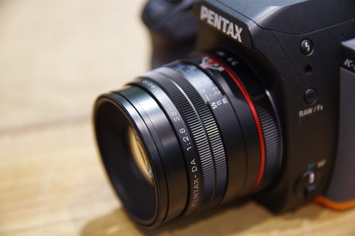 PENTAX HD DA35mm F/2.8 Macro Limited Black -Near Mint- Camera Lends APS-C - Picture 8 of 9