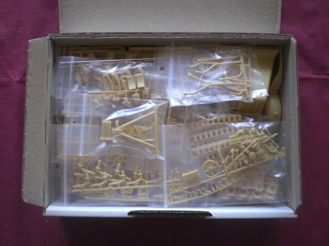 Sd.Kfz 8 Daimler-Benz DB10 12t - SCALA 1/35 DES - Immagine 2 di 4