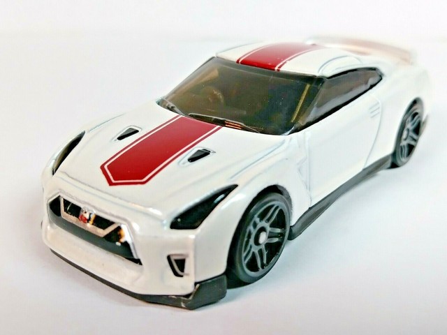 Hot wheels nissan gtr