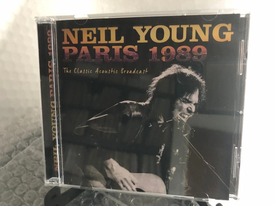 NEIL YOUNG - PARIS 1989 - THE CLASSIC ACOUSTIC BROADCAST - CD (N13) - Photo 1/2