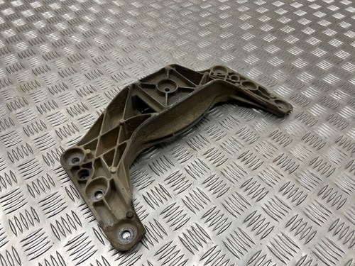 BMW 5 E60 E61 2006 Halterung Lichtmaschine 13992010 Diesel 170kW NAB58395