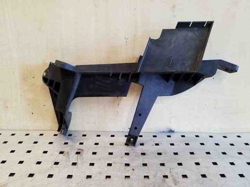 BMW X3 E83 Rechte Scheinwerferhalter 1301073025 3.0 Diesel 155kw 2007 26173608