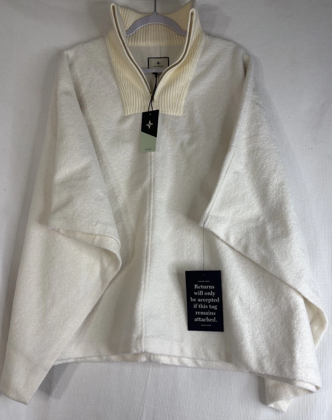 Tuckernuck Winter White Boucle Women’s High-Neck Poncho Size OS S 176977