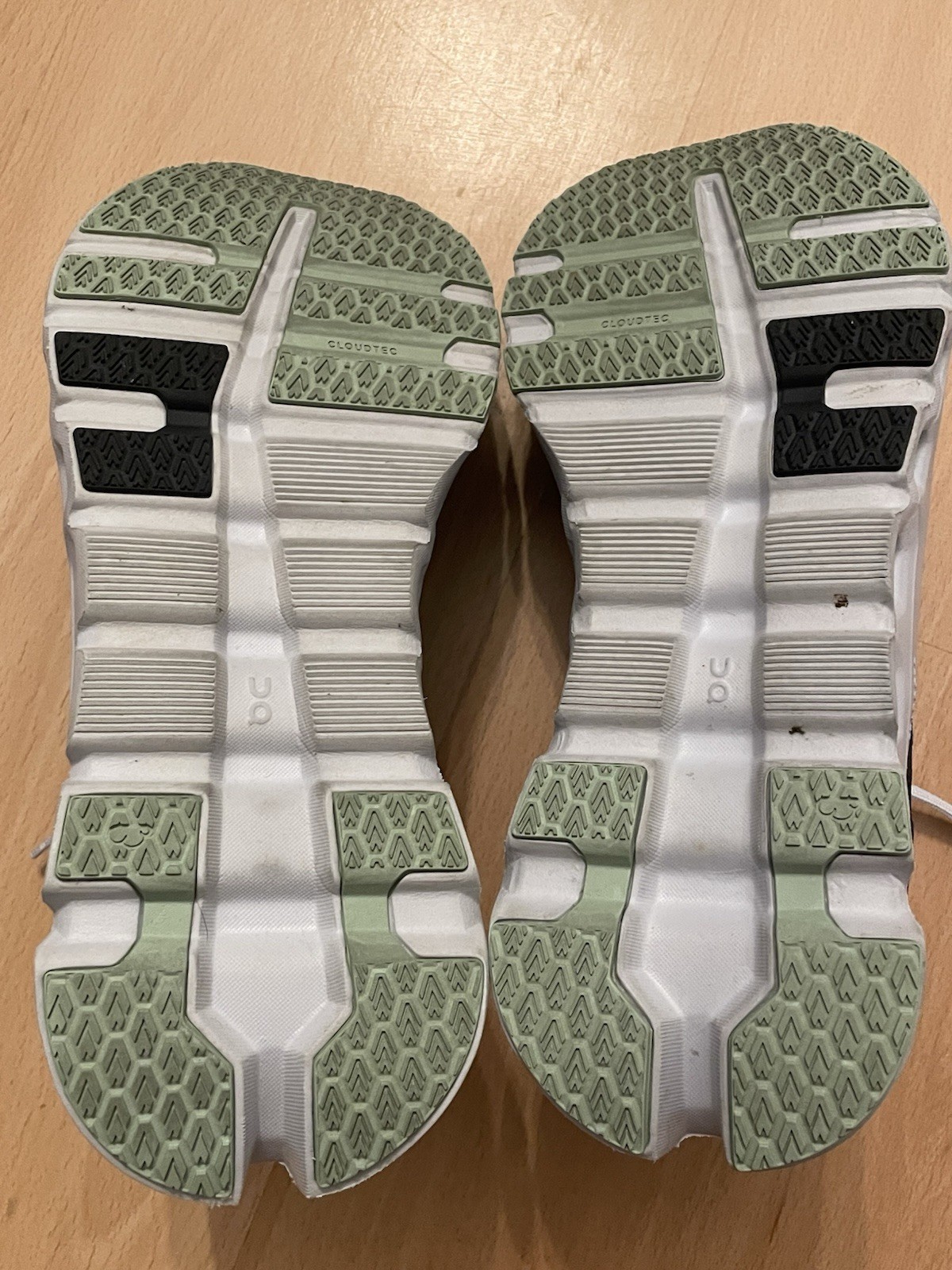 On Cloud Cloudrunner 2 Running Shoes 3WE10132577 … - image 7