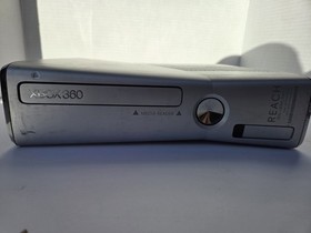Xbox 360 S Halo Reach Limited Edition 250GB Console Bundle Parts Repair