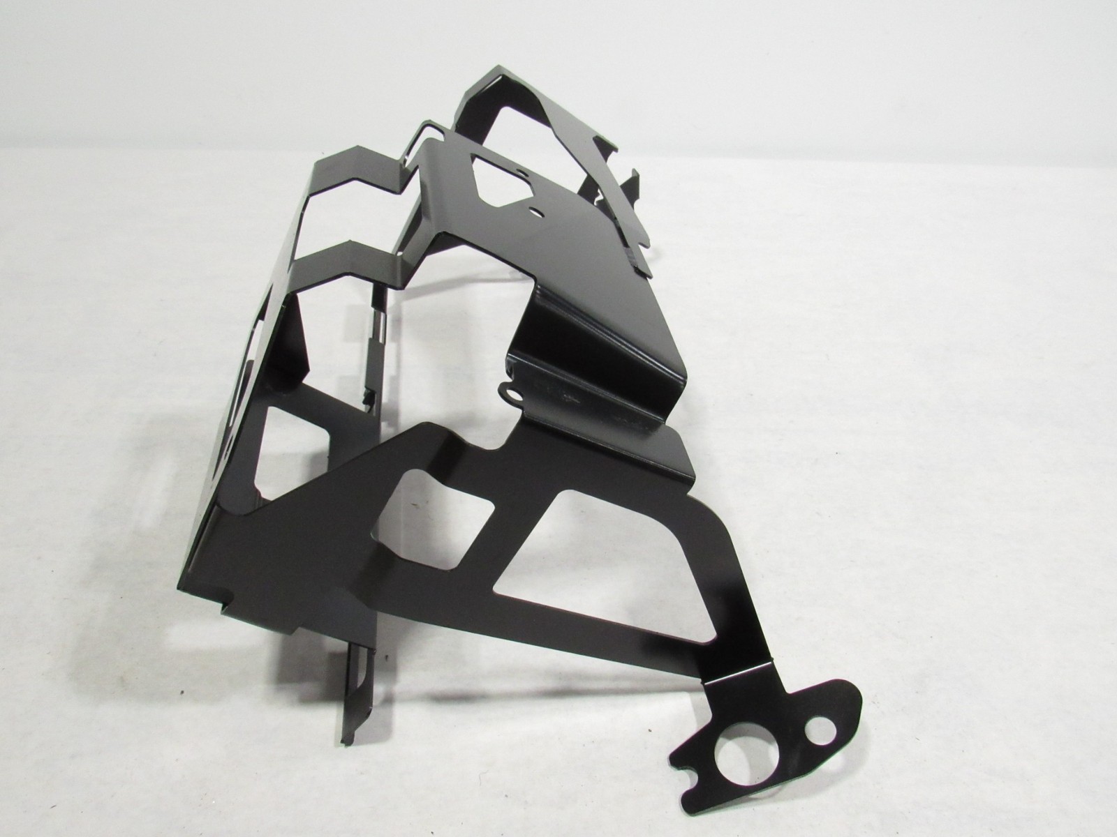 15-19 Ferrari 488 Spider 2017 Dashboard Glove Box Reinforcement Bracket ;@2