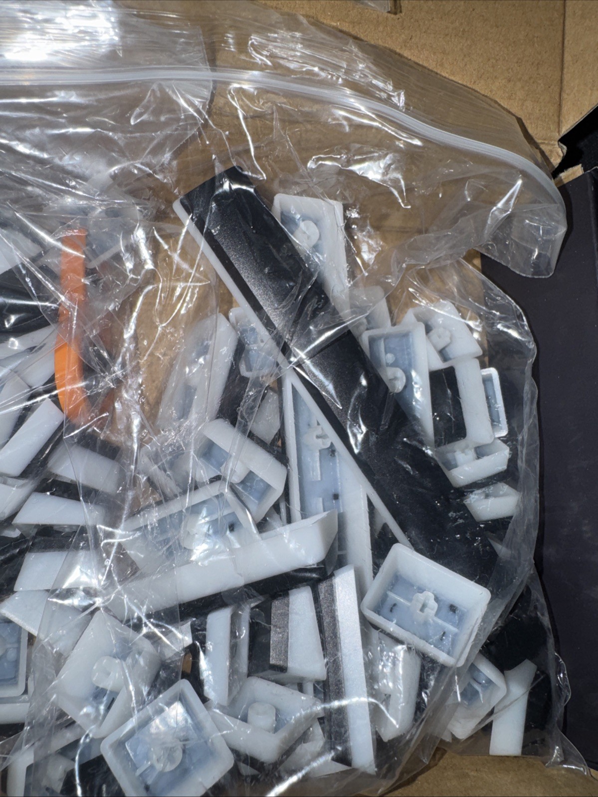 Womier Pudding Keycaps Black And White 