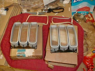 NOS MOPAR 1971-2 DUSTER 340 PARK LENSES W/ SHARKTOOTH