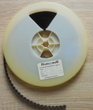 20pcs SS143AT Sensor: Hall Unipolar Walking: SOT89 3.8 - 30VDC 10mA HONEYWELL