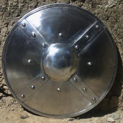 Mittelalterlicher verspannter Stahl Buckler / Schild perfekt für Reenactment Bühne & Kostüme