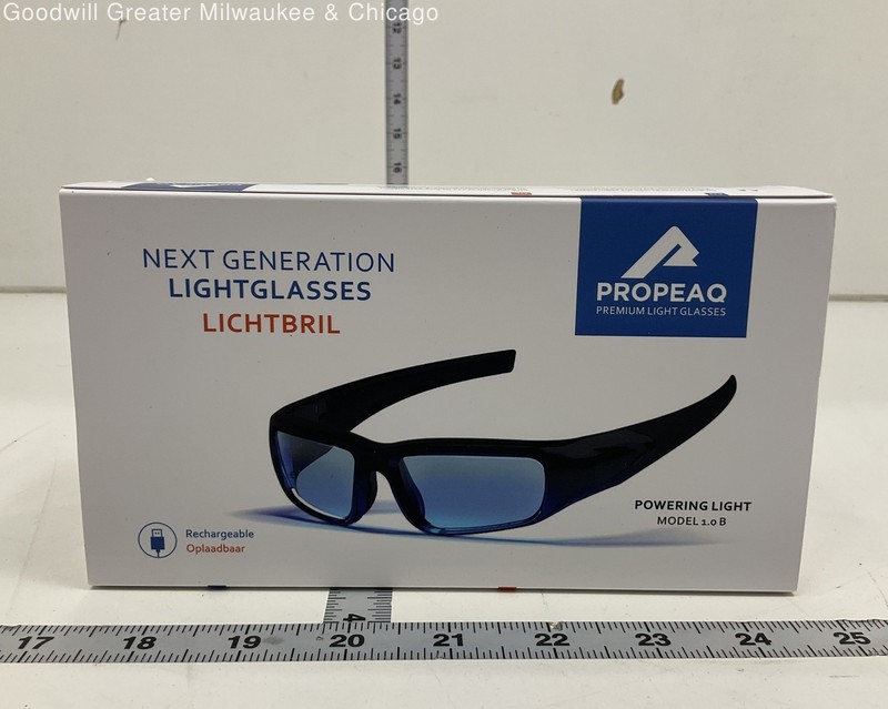 Propeaq Premium Light Glasses Powering Light Model: 1.0 IOB