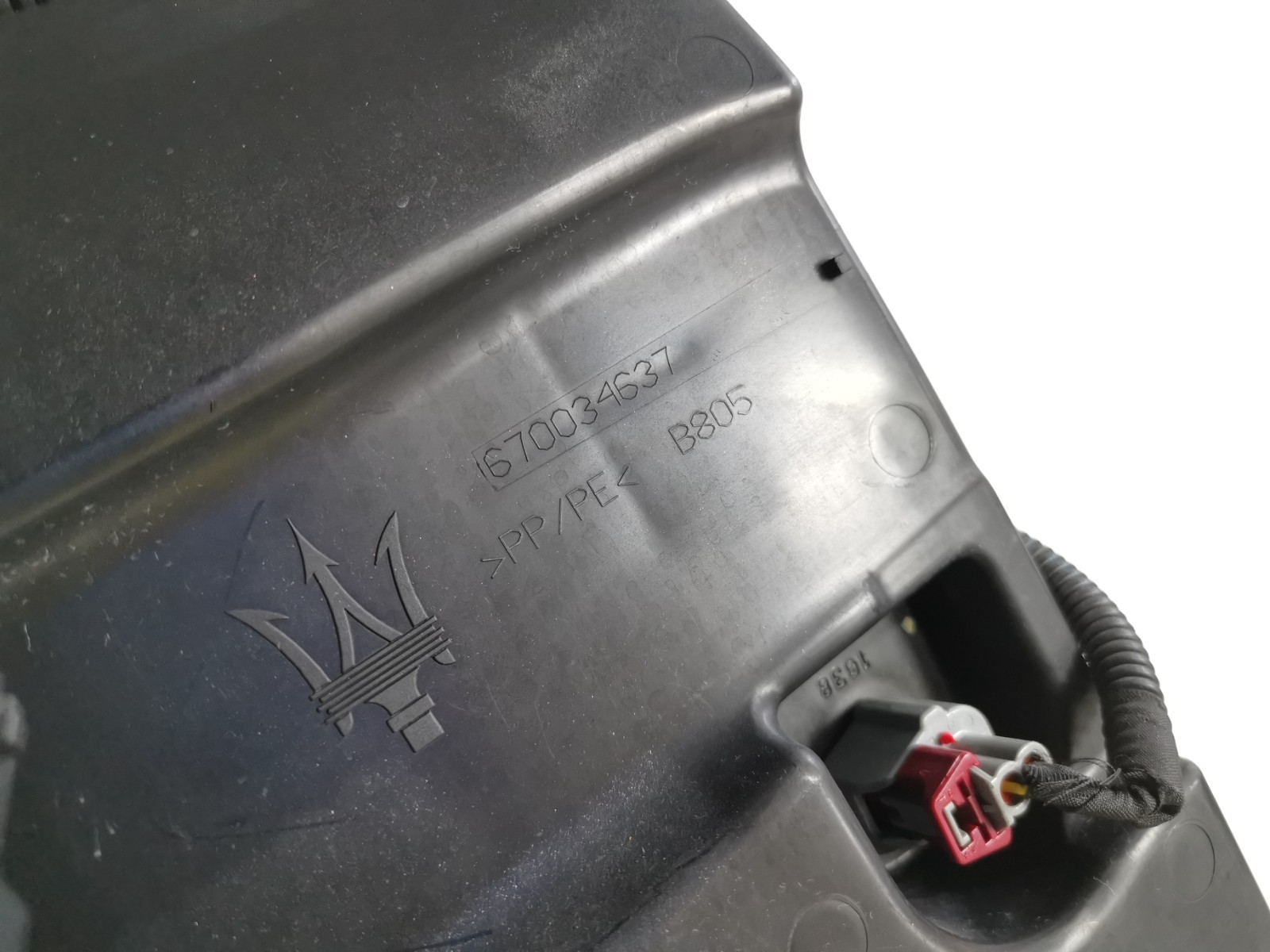 Maserati Levante 3.0 AWD 2017 Window Washer Fluid Reservoir Tank 670034637