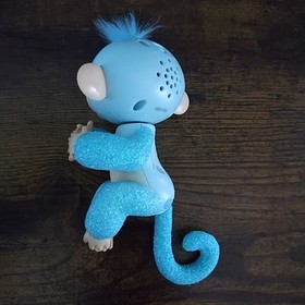 Fingerlings Interactive Baby Pet Turquiose Blue Glitter Monkey WowWee- Works