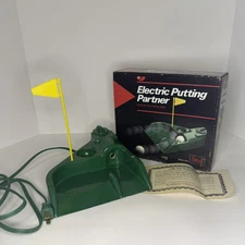 World of Golf - Electric Putting Partner - Golf Ball Launcher & Return - Vintage