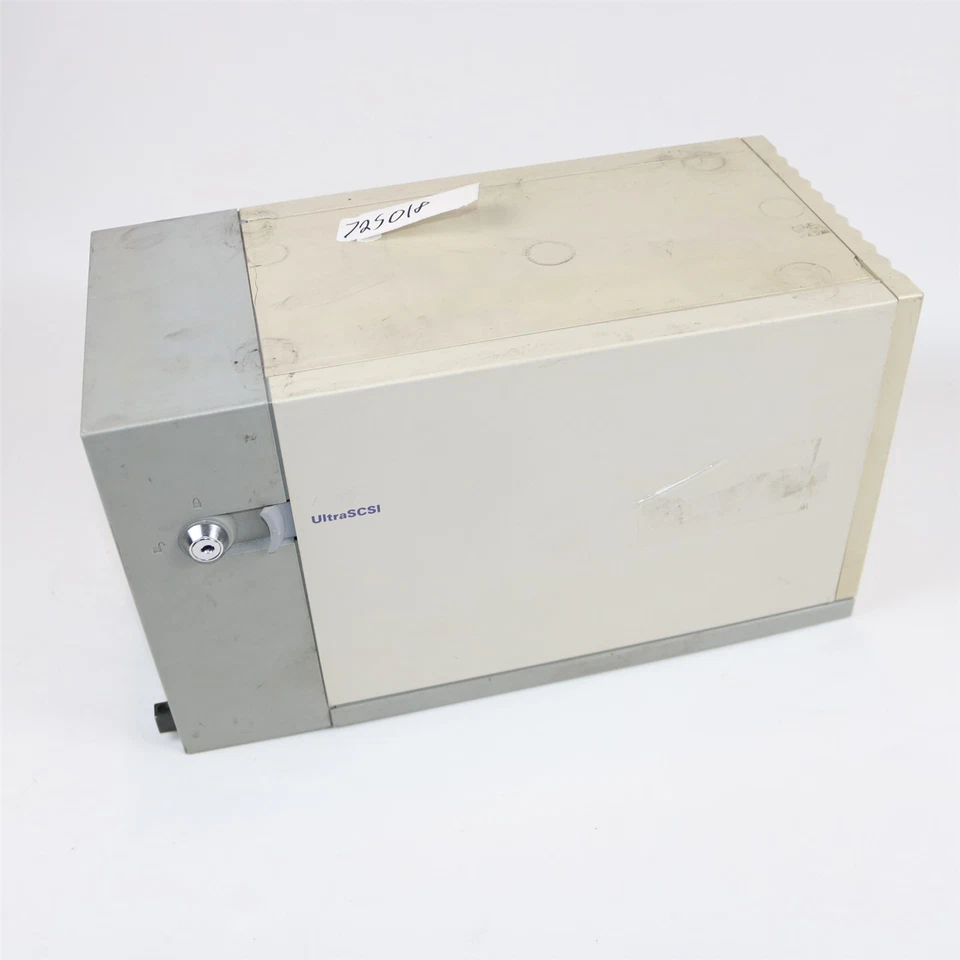 Sun 599-2063-01 711 Ultra SCSI 80 Pin 12-Bay External Hard Drive Enclosure - Image 2 of 4