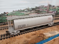 Rapido HO 3800 NSC Covered Hopper North Ameri...