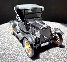 Vintage Ford Model T 1925 Die-cast Collectible Vintage Ford Model T 1925 Die-cast Collectible