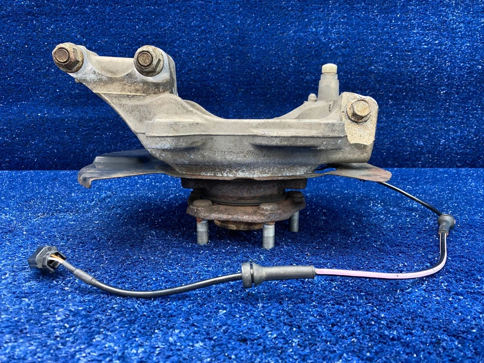 2014–2020 Nissan Pathfinder Front Right Steering Knuckle Hub ABS 40014-8450H - Image 2 of 4