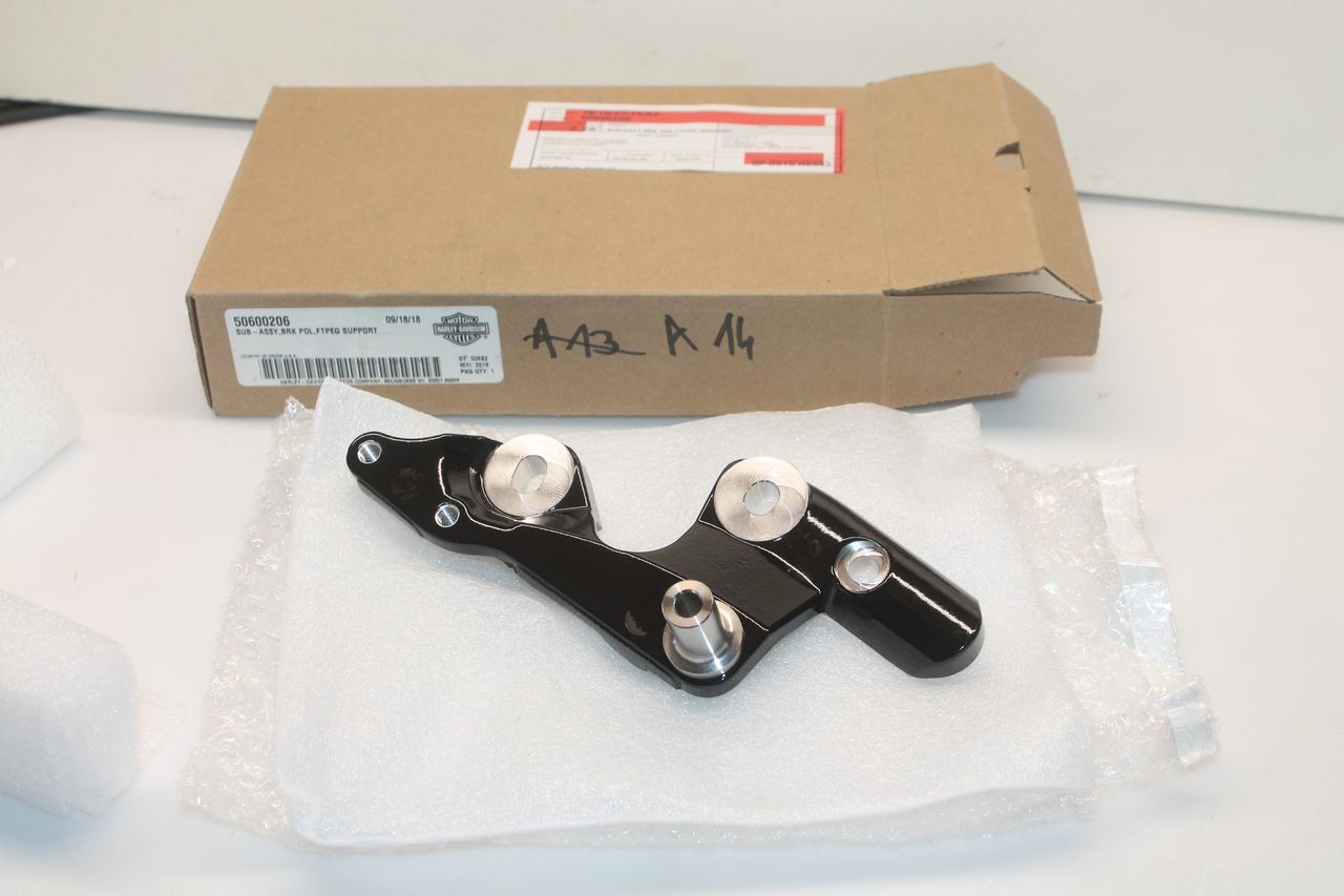 Support pédale de frein moto Harley Davidson 50600206 pièce châssis rechange d'origine