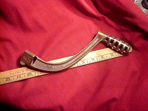 VINTAGE CAST IRON COOKSTOVE LID LIFTER GRATE SHAKER OLD QUINCY