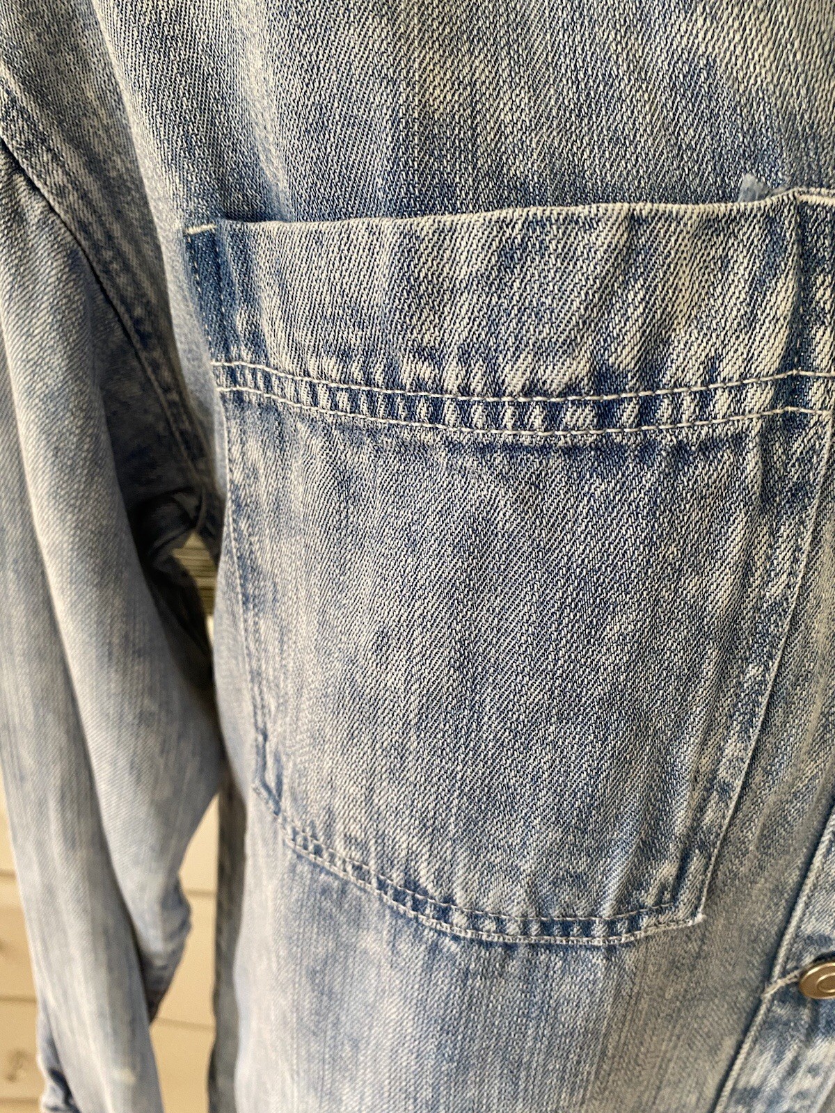 Thread & Supply Blue Bleach Washed Chambray Denim… - image 3