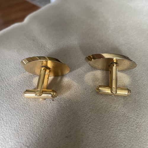 Vintage Concaved Lines Unbranded Cufflinks Shiny Gold Tone Color - Picture 2 of 10