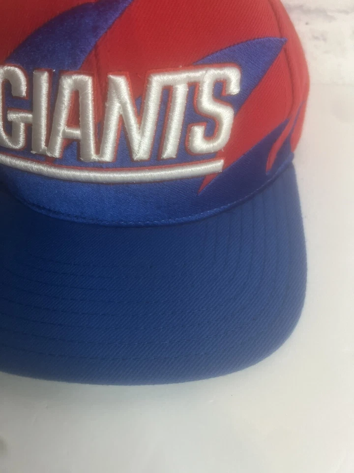 NY GIANTS MITCHELL & NESS Ajustable Diente de Tiburón Retro Casco Sombrero Foto 4 de 4