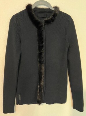Prada Pullover schwarz Wolle mit Nerzkragen