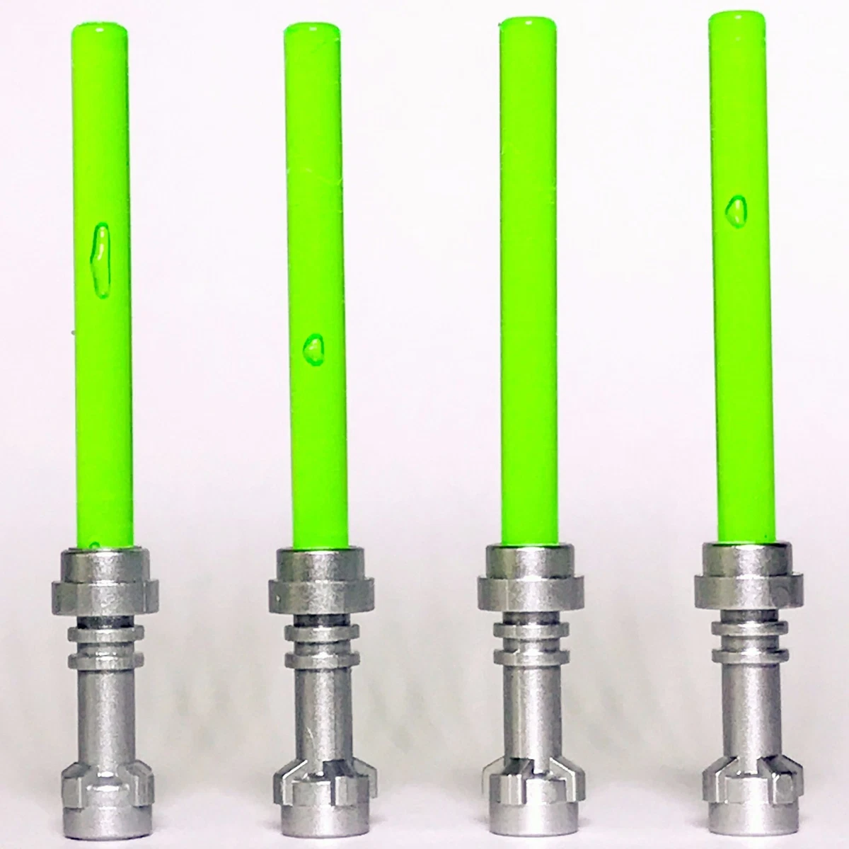 Lego green lightsaber deals