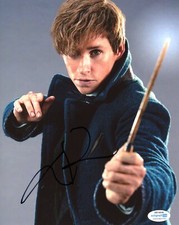 Eddie Redmayne Fantastic Beasts Autographed Signed 8x10 Photo ACOA