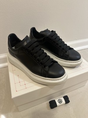Alexander McQueen Men's Oversized Sneaker ''Larry'' Black/White, Size 42.5
