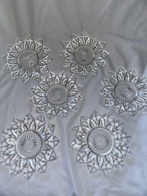 FEDERAL GLASS 1950 s Clear Glass Flower Petal Pattern 5 3/4  Dish/Bowl Set Of 6