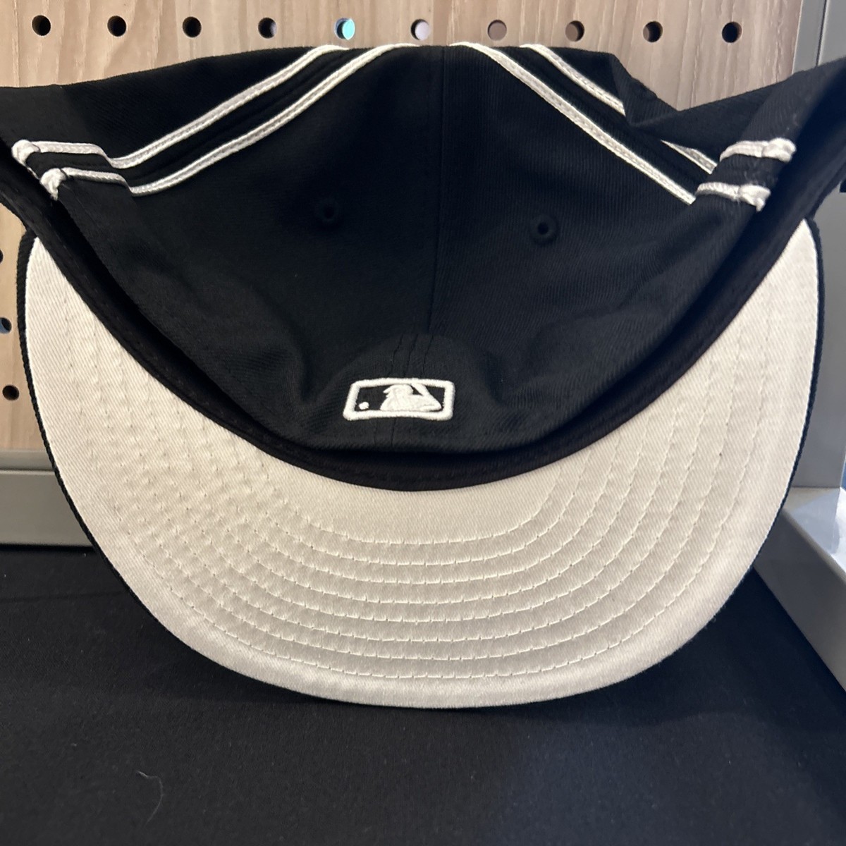 Detroit Tigers J-Dilla Donuts New Era 59FIFTY 5950 Fitted Cap 7 1