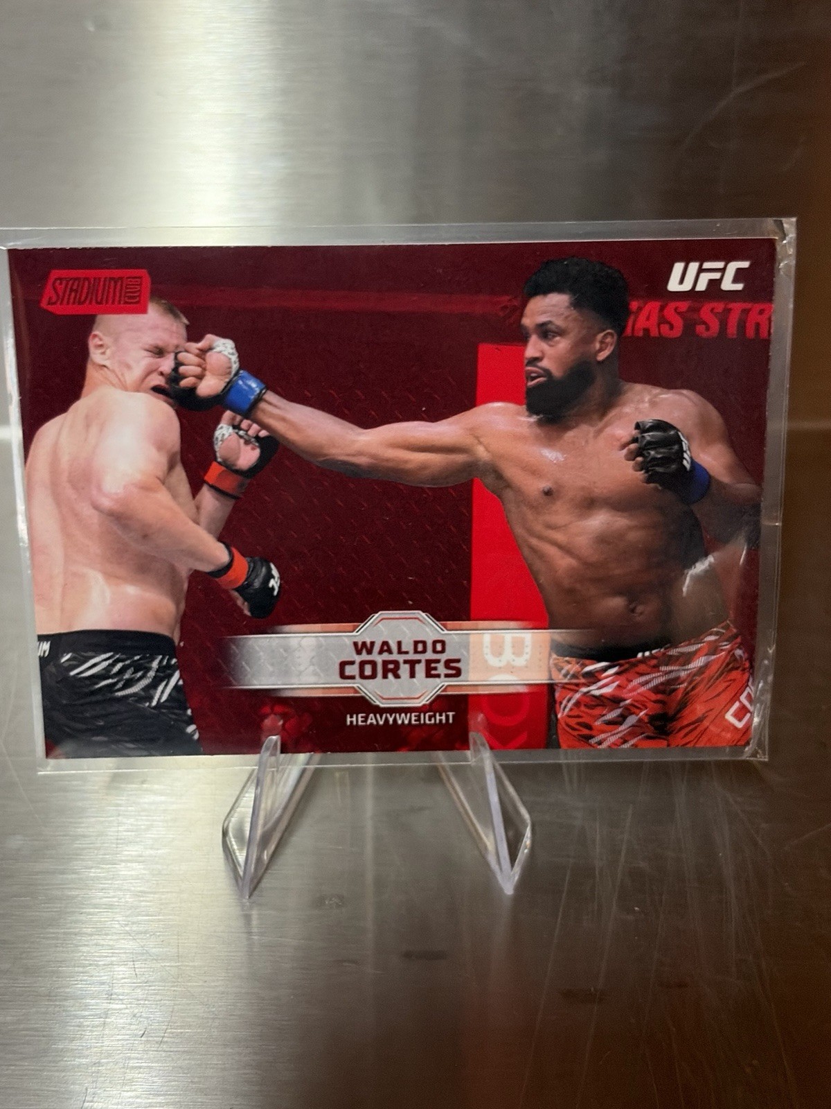 Topps 2026 Stadium Club UFC RED Parallel Waldo Cortes #39