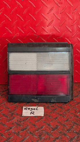 Rückleuchte links innen VW Passat 35i VARIANT Rücklicht Heckklappe 333945107