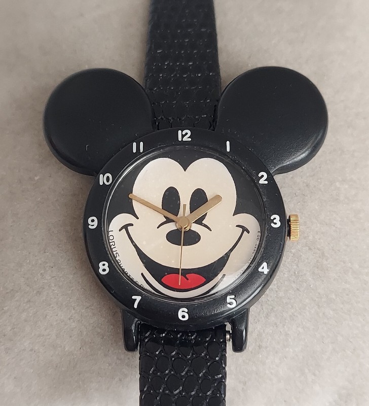 Vintage Lorus Micky Mouse Kids Quartz Watch 26mm RUNS
