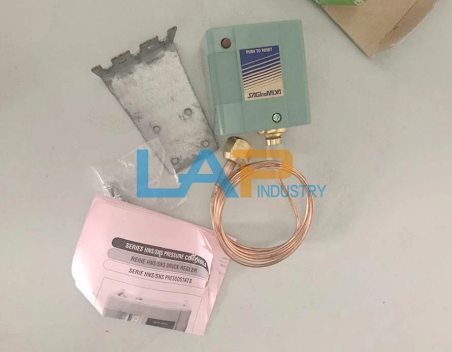 New For Saginomiya Pressure Controller HNS-C130XM1Q 8~30kgf/cm2 100~425Ib/in2 - Image 2 of 4