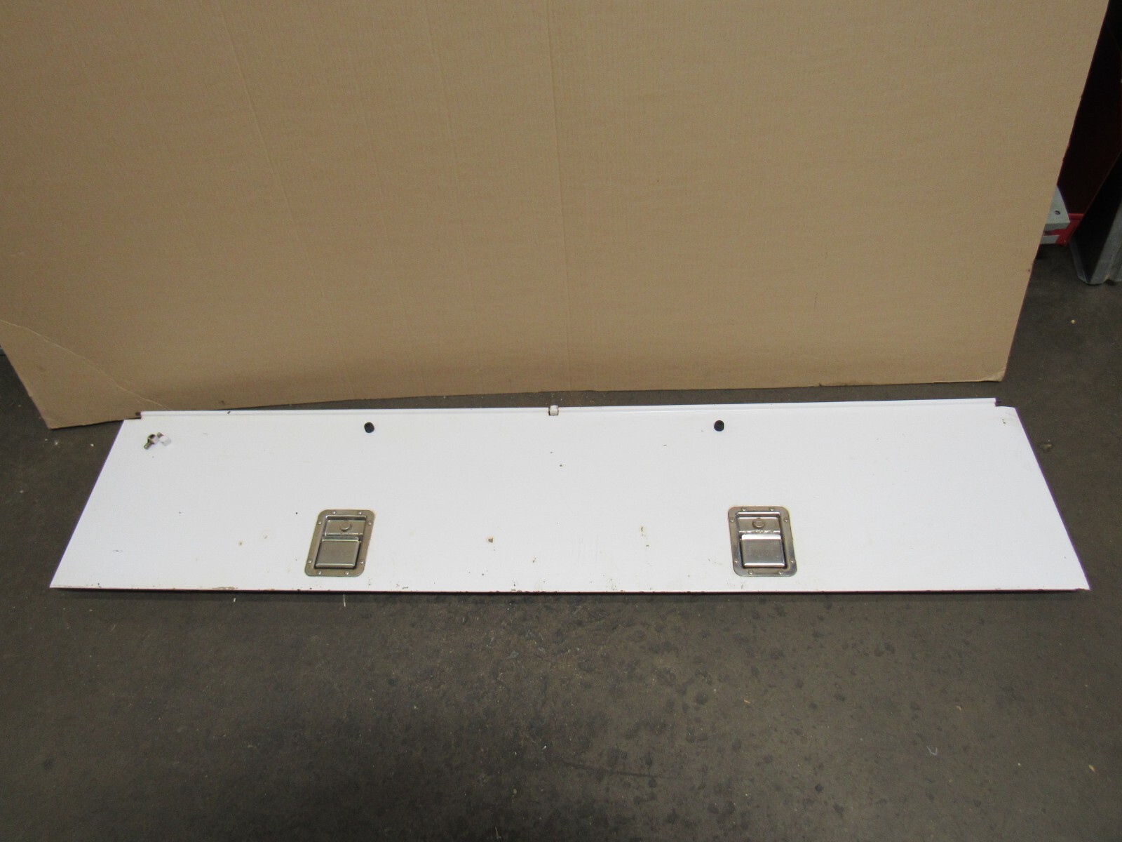 READING WHITE TRUCK UTILITY BED DOOR US108ABDWT 721/4" X 16" USED eBay