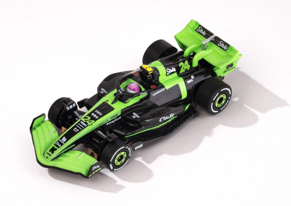 AFX HO-SCALE RACING BMW‐1 61pGg-Cnt7L._AC_SY200_QL15_.jpg
