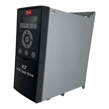 Danfoss VLT HVAC Basic Drive 131L9861 Variateur de fréquence Inverter 0,37 kW