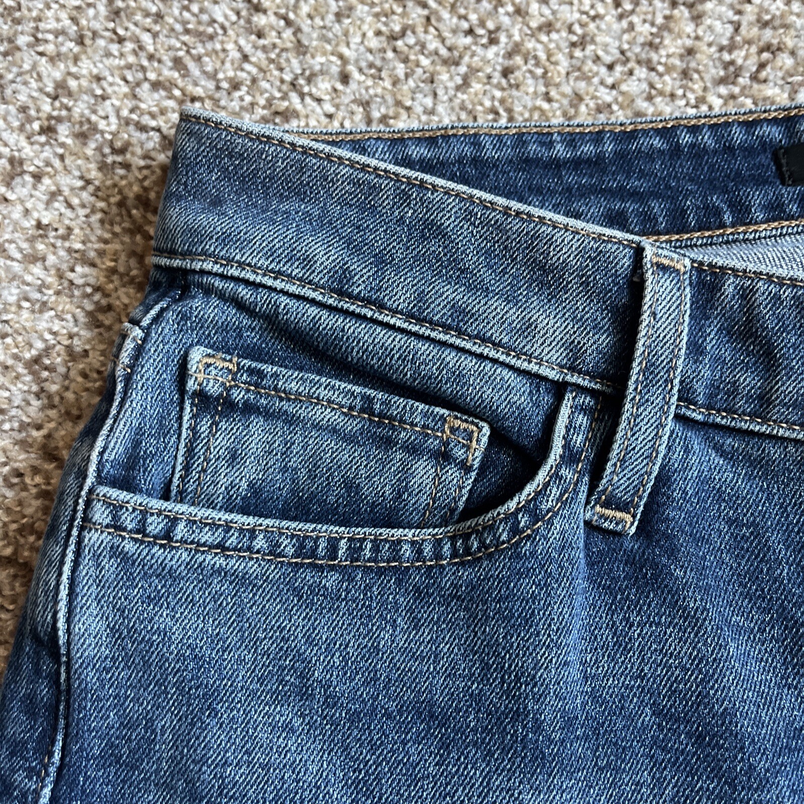 Joes Joe’s Jeans Womens Sz 27 (28 X 31) The Lara Mid Rise Cigarette Crop Denim - View 3