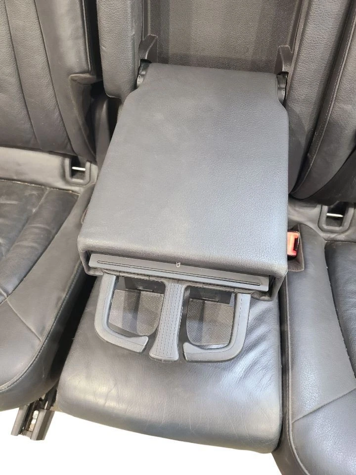 Rear Seat 2nd Row Leather Fits 2010 AUDI Q7 632734 - Image 3 of 4