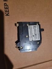 Square D QO2020 - 20 Amp Single-Pole Circuit Breaker small broken area