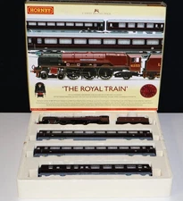 HORNBY R2370 “The Royal Train” | 00 Scale | Great British Train Pack | Box